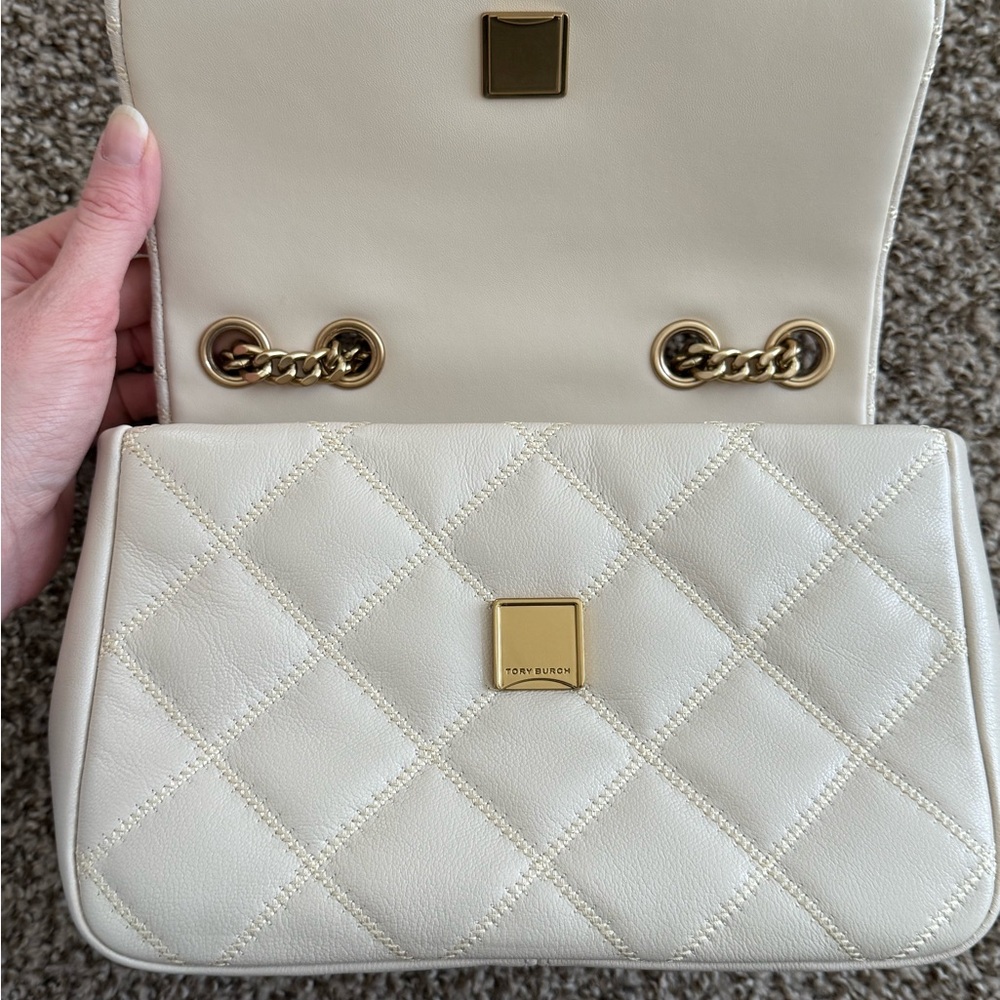 Tory Burch Willa Bag - Picture 2 of 9